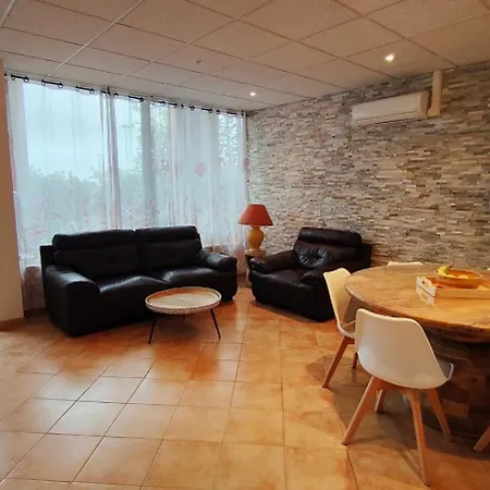 Apartment Emplacement Ideal 3 Pieces 50 M De La *