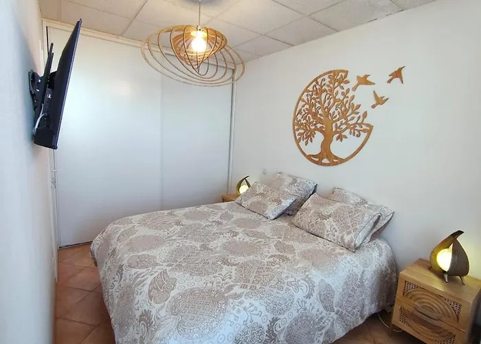 Emplacement Ideal 3 Pieces 50 M De La